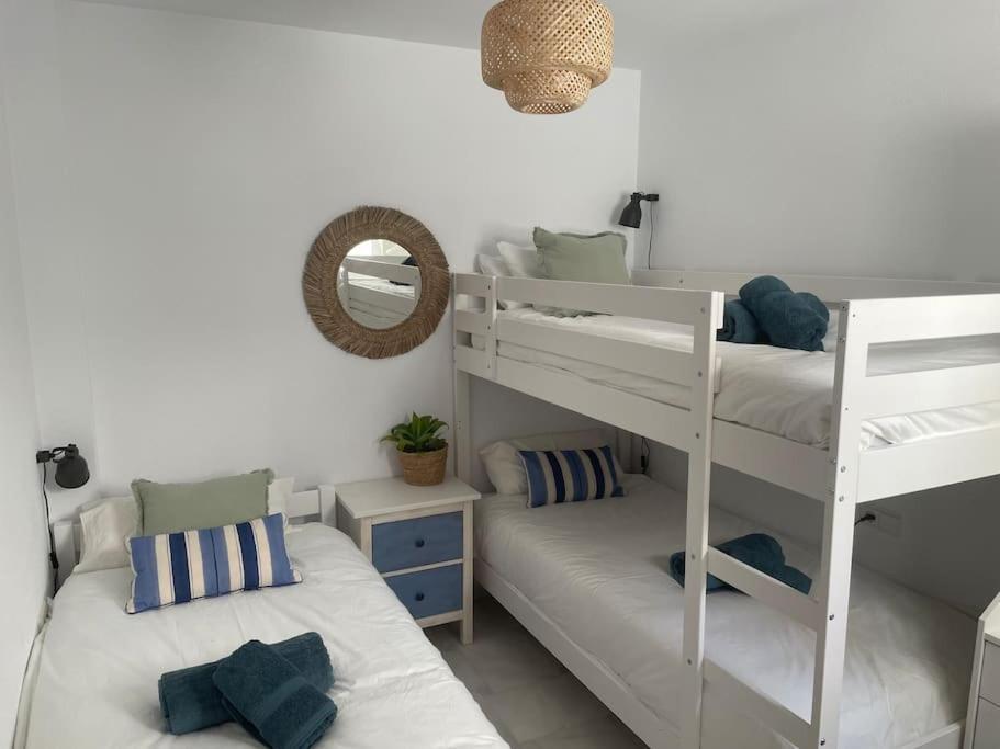 Casa Lola Conil, Azotea Al Mar Y Parking Solo Familias O Parejas Villa Conil De La Frontera Buitenkant foto