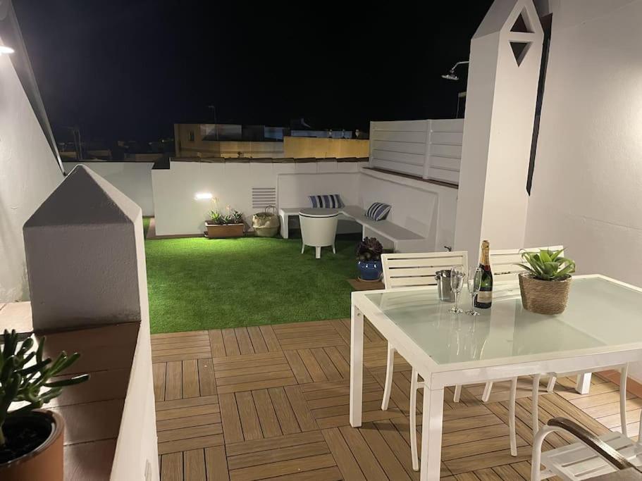 Casa Lola Conil, Azotea Al Mar Y Parking Solo Familias O Parejas Villa Conil De La Frontera Buitenkant foto