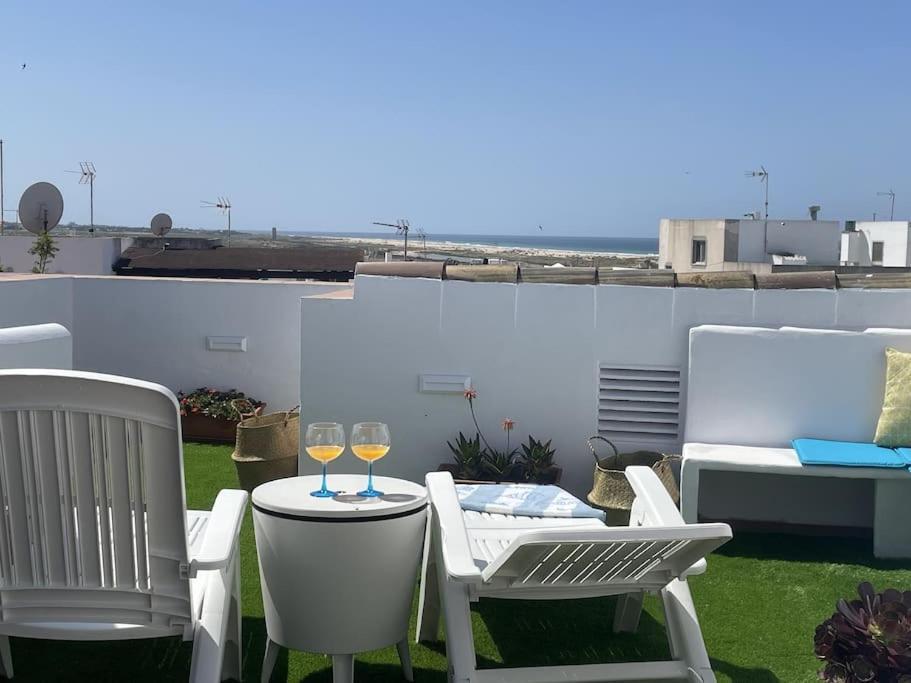 Casa Lola Conil, Azotea Al Mar Y Parking Solo Familias O Parejas Villa Conil De La Frontera Buitenkant foto